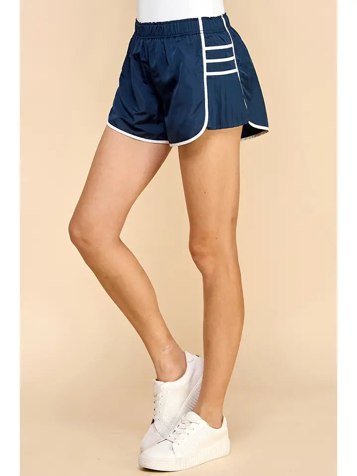 Athletic Side Detail Pleated Shorts