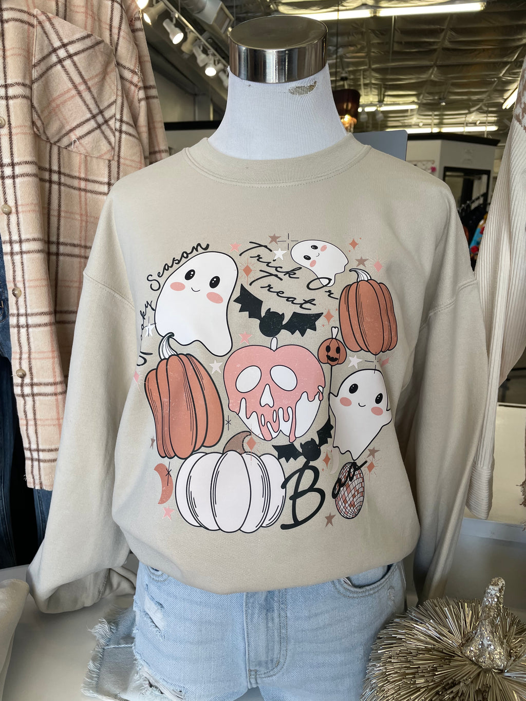 Cutesy Halloween Graphic Sweatshirt