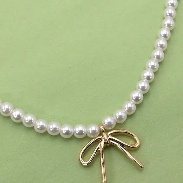 Pearl Chain Bow Charm