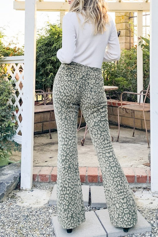 GREEN Flare Leggings – Lillies Boutique Co.